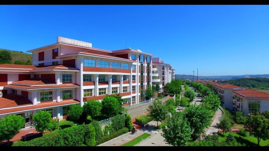 جامعة ايشيك Işık Üniversitesi - اسطنبول تركيا